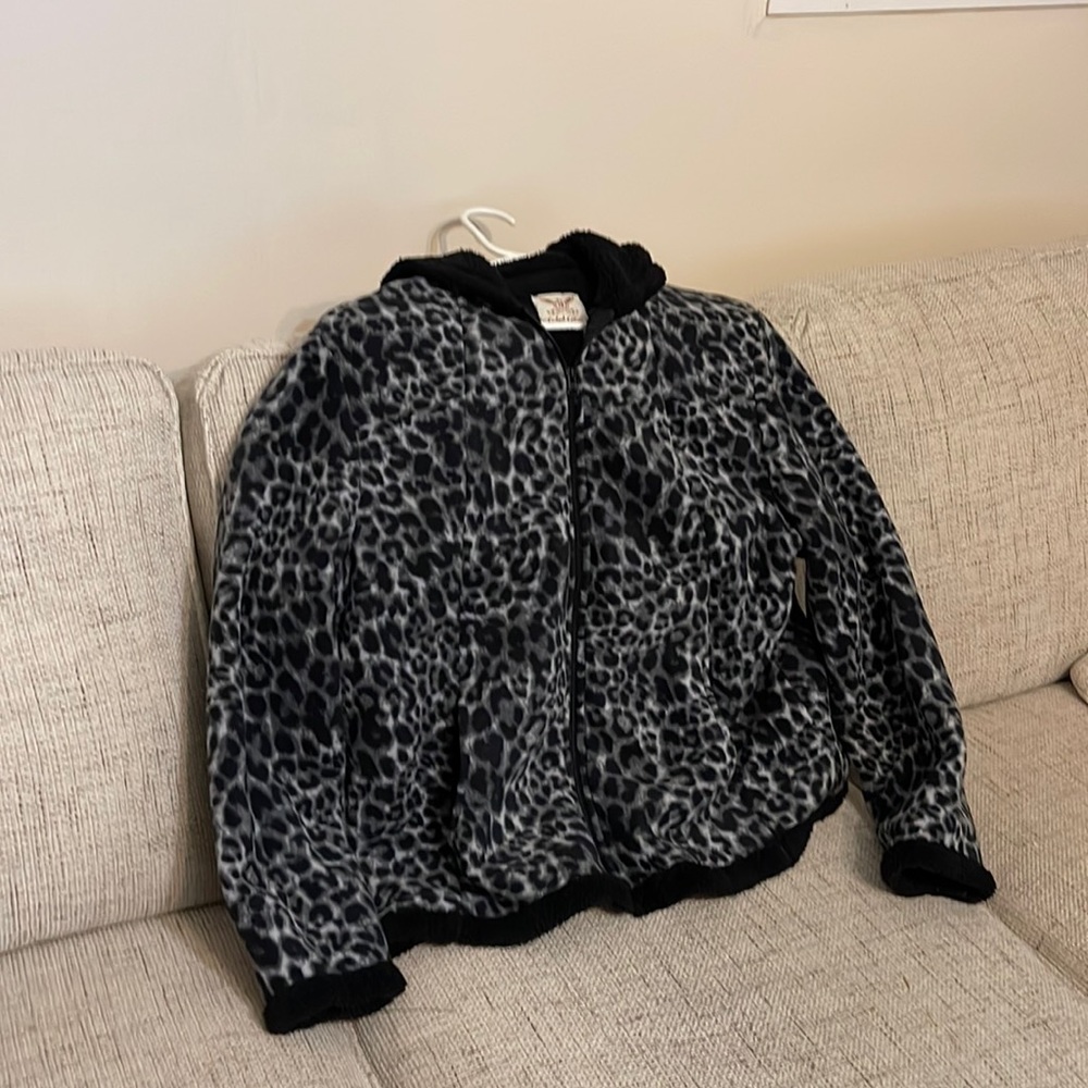 Hooded jacket,black/gray leopard print,1X excellent condition, Faded Glory
